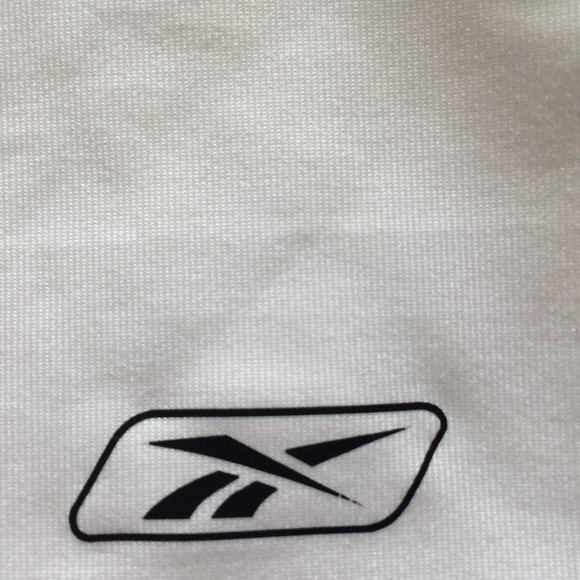 Reebok white short size L/G - Picture 3 of 4